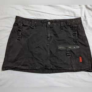 Y2K Tripp NYC black grommet skirt sz 18